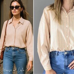 Vintage cottage core peach floral button down shirt. 90s blouse, pink aesthetic.